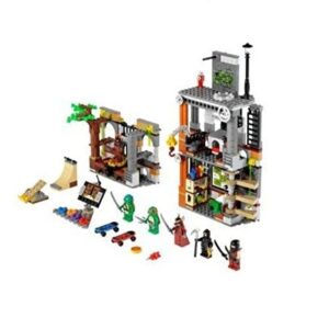 LEGO Teenage Mutant Ninja Turtles - 79103 - Jeu de Construction - L'attaque du Repère des Tortues